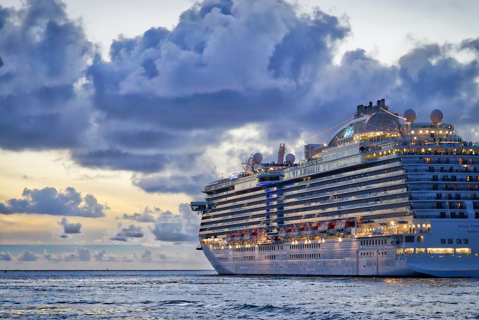5 Essential Skills You'll Learn in a Cruise Management Course